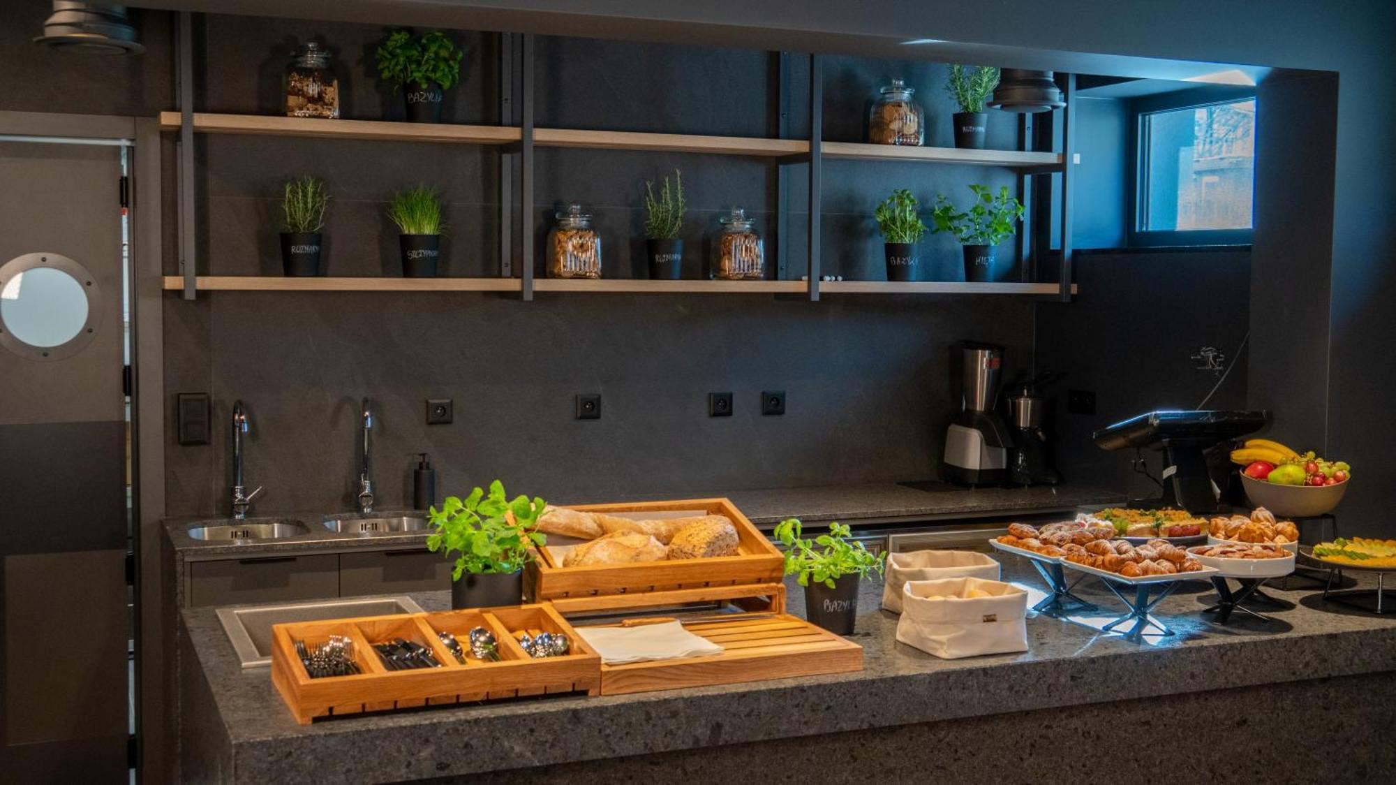 Umi Hotel